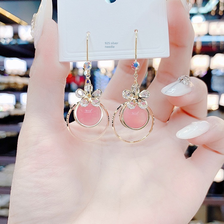 Light luxury the republic of korea temperament Internet celebrity flower Pink a cat 's-eye