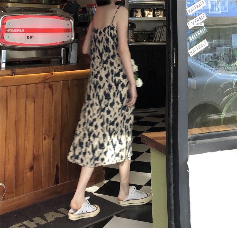 fold Retro Chiffon summer Show thin camisole Dress