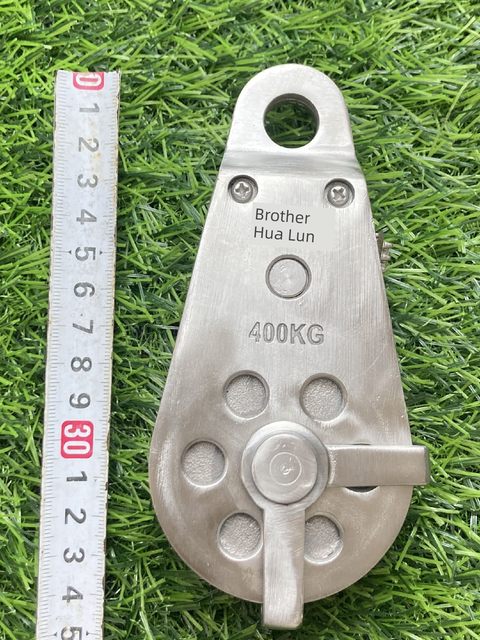 Yichun Hualunge's lifting self-locking pulley two-way anti-falling self-locking pulley air conditioner lifting tool pulley