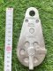 Yichun Hualunge's lifting self-locking pulley two-way anti-falling self-locking pulley air conditioner lifting tool pulley