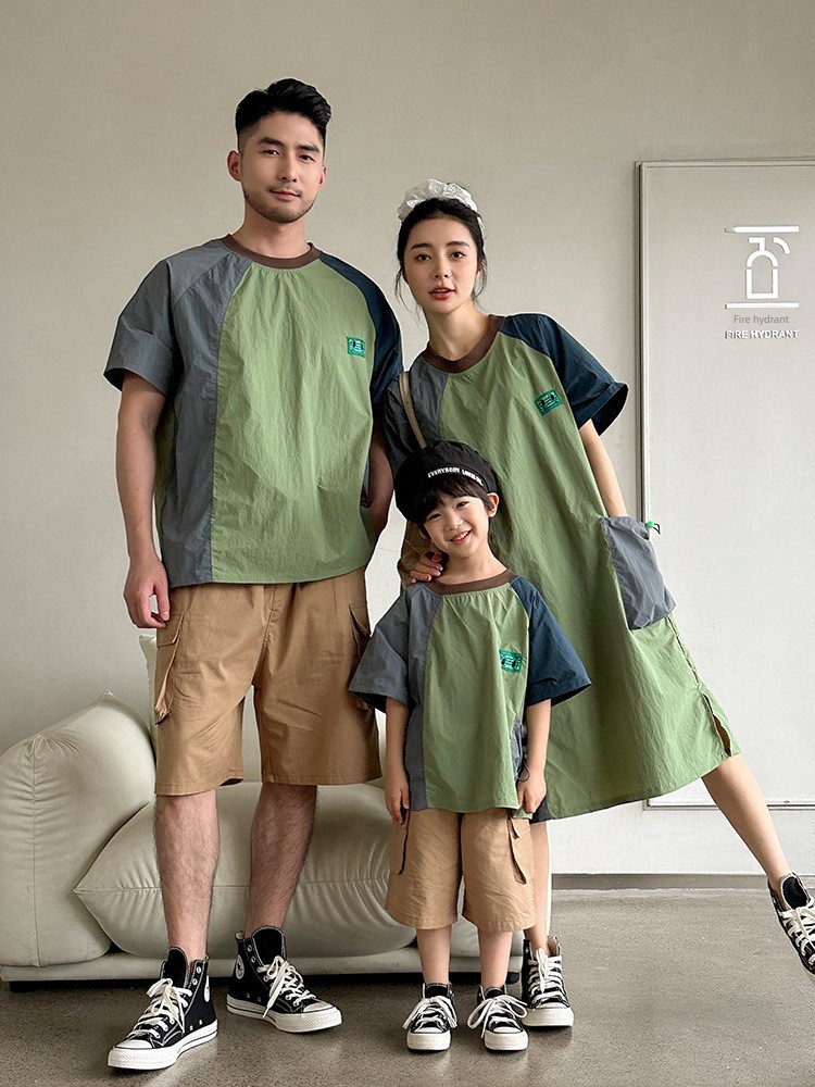 Korean Family Matching Outfits High-End Custom 2026 Summer Boys' Suits Patchwork Casual Outdoor Family Outfits Mother-Daughter Dresses