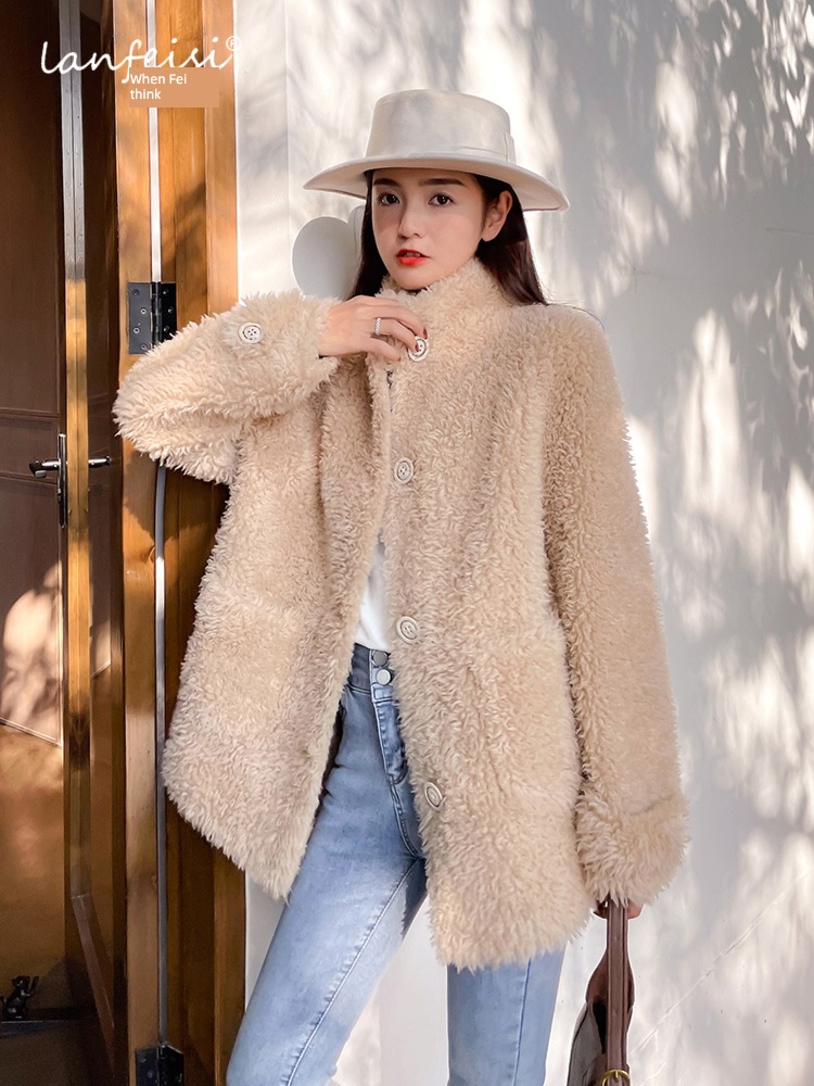 grain Sheep shearing overcoat Women's wear 2022 winter new pattern Lamb hair leather and fur loose coat Korean version thickening Fur in one