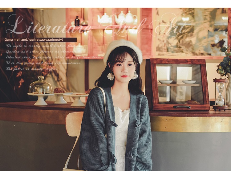 loose coat female Cardigan spring and autumn Korean version Retro Thin money sweater