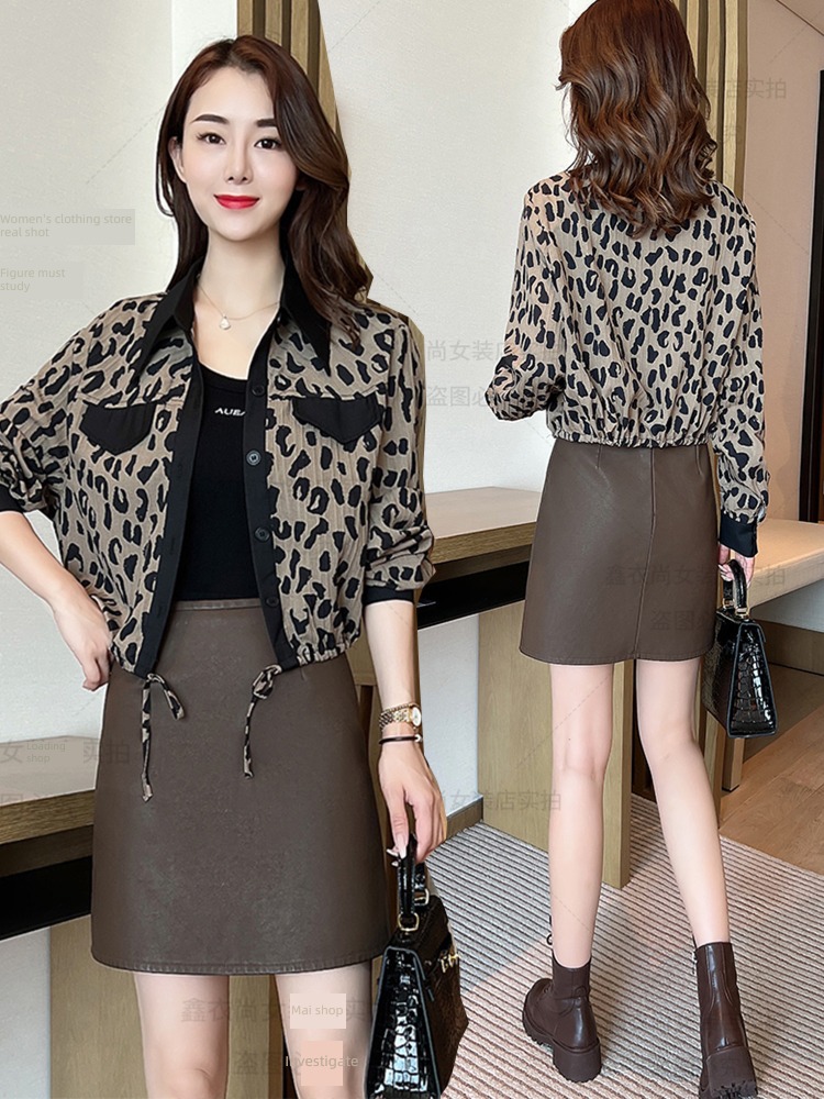 loose coat female have cash less than that is registered in the accounts Foreign style Age reduction Leopard Print high-grade loose coat