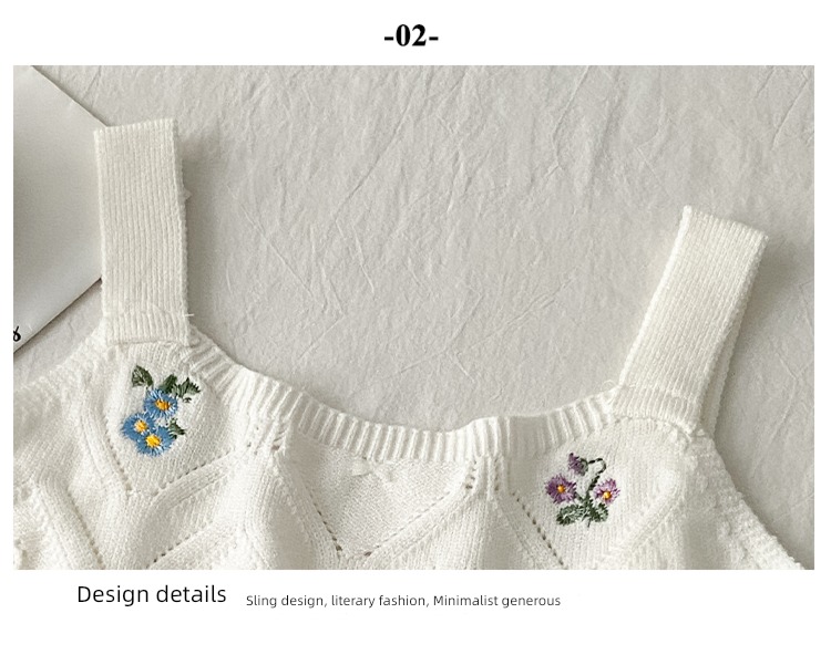 Korean version like a breath of fresh air Hook flower square neck student camisole Embroidery