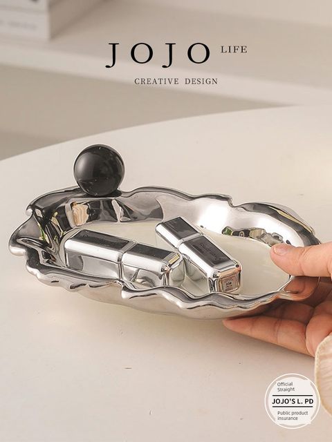 JOJO S L. PD.Notes. Store key storage box modern ornaments at the entrance of the shelf | Love Notes