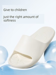 Children's Shoes, New Lightweight Indoor Home Slippers, Soft-Soled Bathroom Bath Slippers for Boys and Girls, Parent-Chi