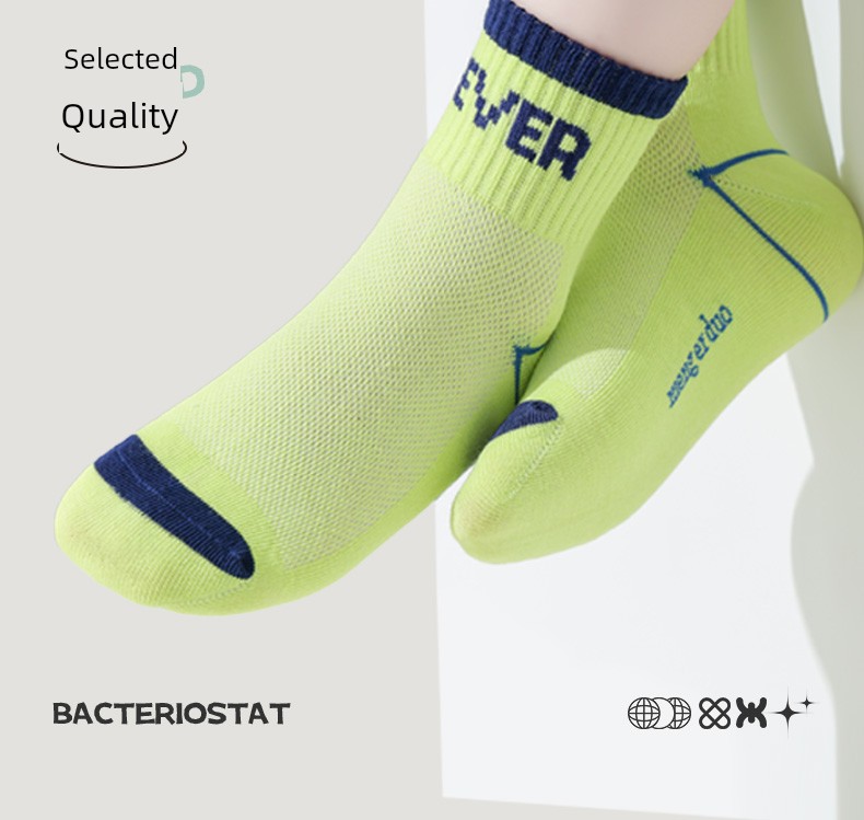 Boys' Socks, Summer Thin Cotton Socks for Children and Teenagers, Medium and Large Children's Boys' Sports Sweat-Absorbent and Odor-Resistant Mid-Calf Socks — 3