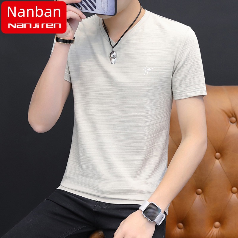 NGGGN man easy Versatile V Collar short sleeve T-shirt