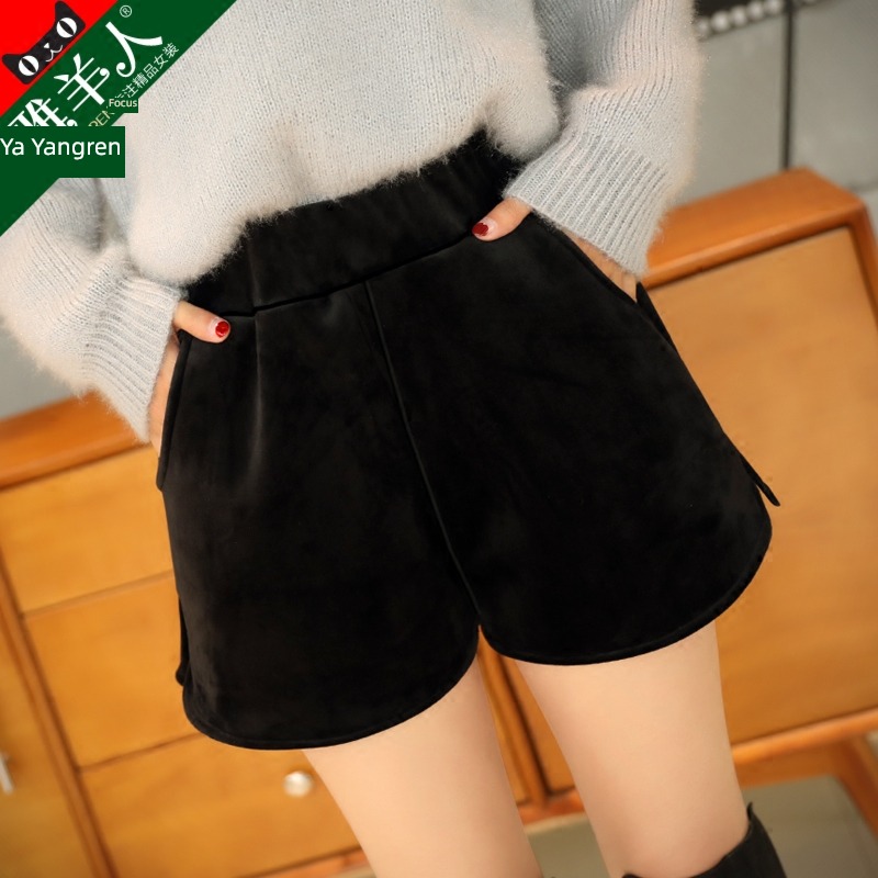female spring High waist easy Show thin black Velvet shorts