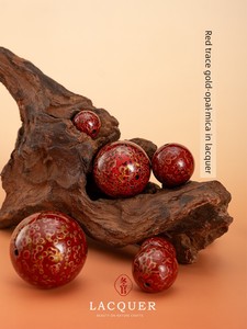 Natural Lacquer Single Bead Necklace Accessory with Opal and Mica Inlaid in Lacquer, Handcrafted Red Gold-Plated Jewelry