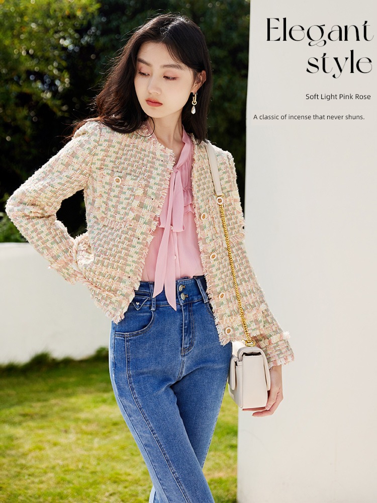 Fragrant shadow Pink Celebrity Tweed have cash less than that is registered in the accounts loose coat