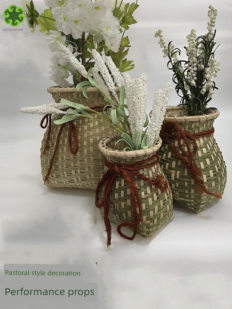Bamboo Baskets, Bamboo Woven Baskets, Fish Baskets, Children's Small Baskets, Double-Shoulder Baskets for Toddlers, Dance Performance Props, Tea-Picking Baskets, Bamboo Baskets