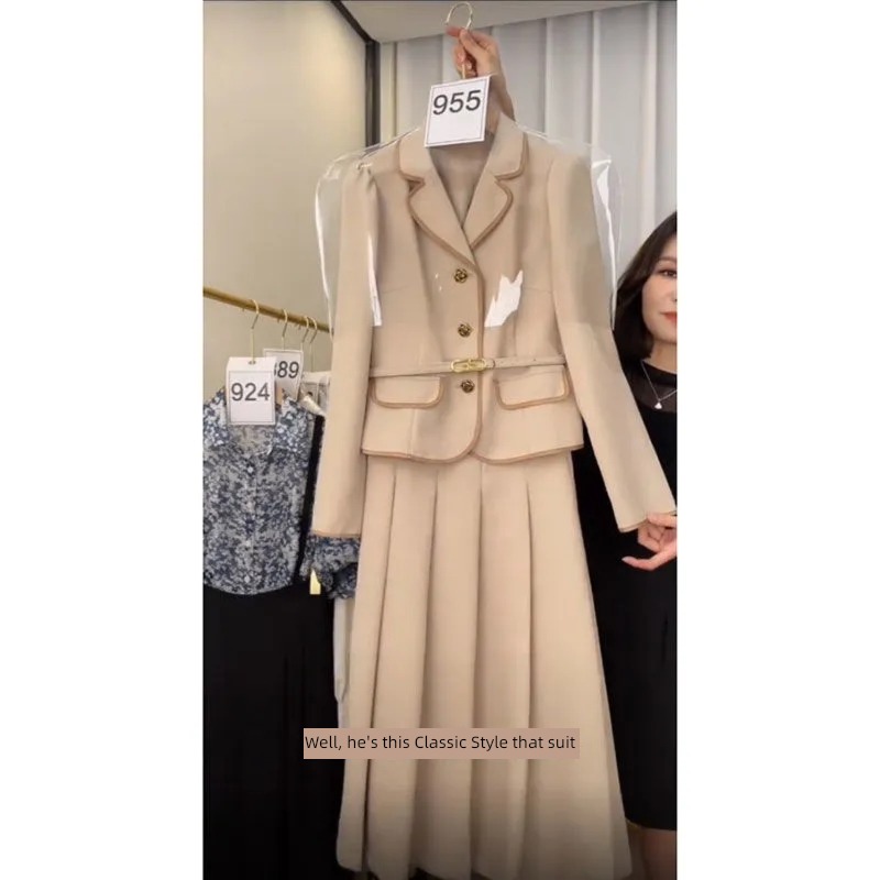 Little fragrance Cover your belly Tibetan meat skirt suit loose coat