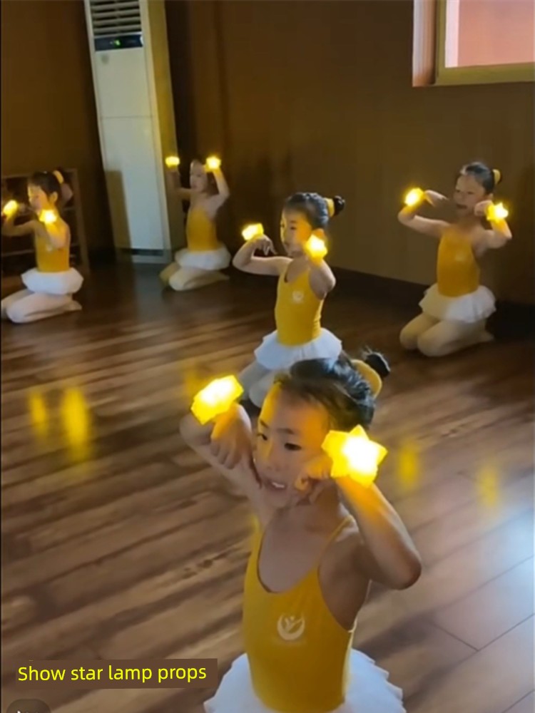 Festival Performance Hand-Held Star Light Performance Dance Wrist Star Light Stage Chorus Hand-Held Glowing Stars XINGX Props