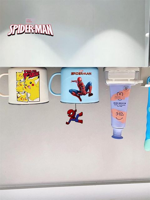 Under the mirror cabinet, mouthwash cup, children's stainless steel brush cup, wall-mounted toothbrush storage rack, male and girl magnetic egg sucking party