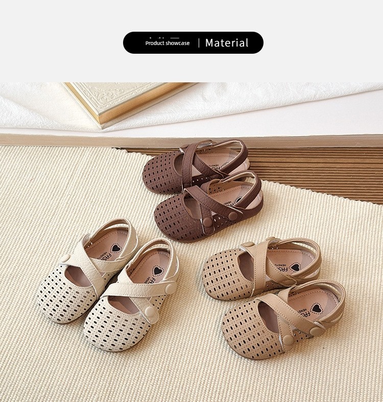 Girls' Sandals 2026 New Style Forest Style Sweet Closed-Toe Sandals Soft Sole Princess Shoes Fashionable Little Leather Shoes — 7