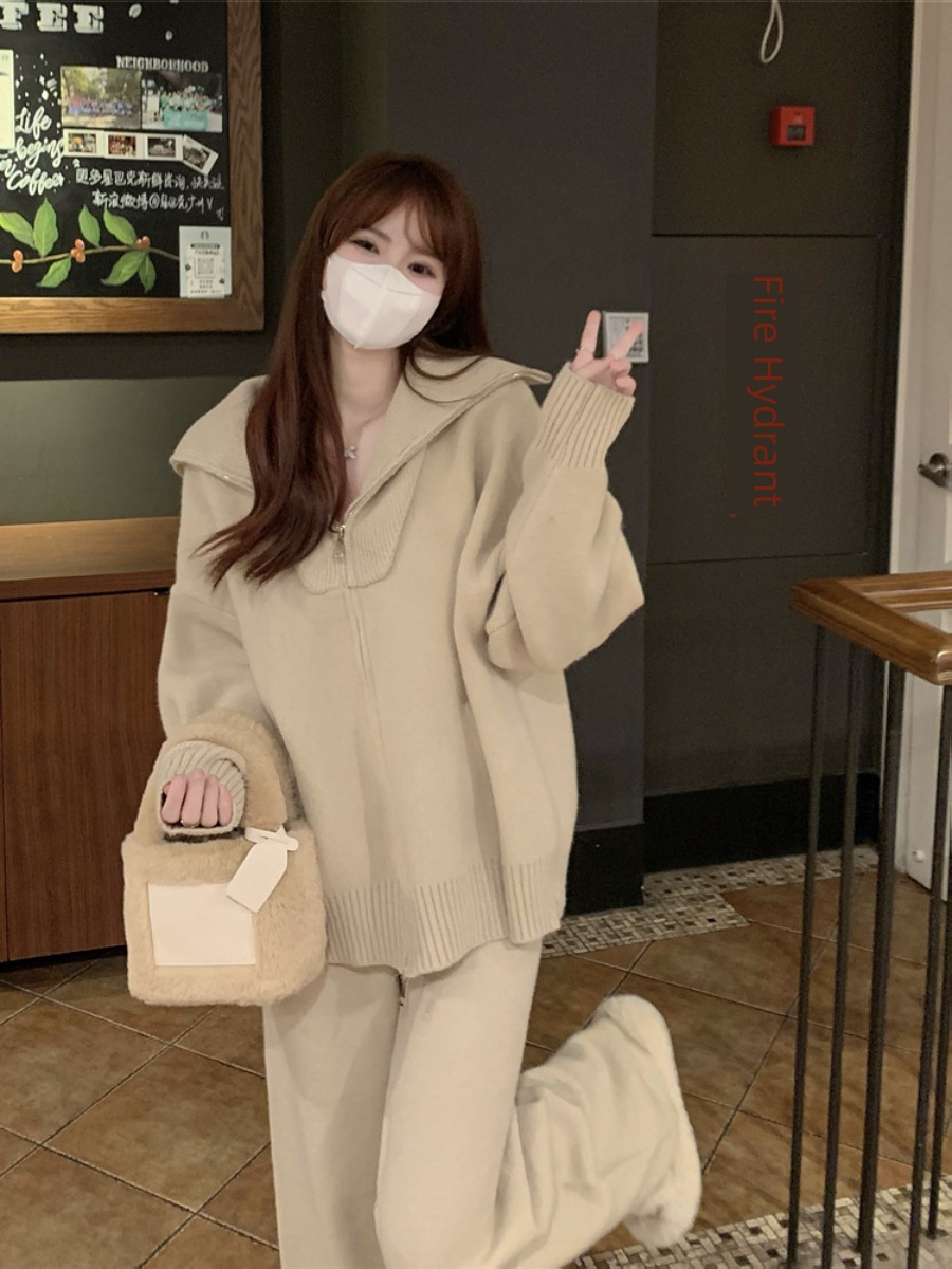 Big size Women's wear Autumn and winter Sense of design Lazy wind easy Show thin knitting Cardigan loose coat High waist Show thin trousers suit