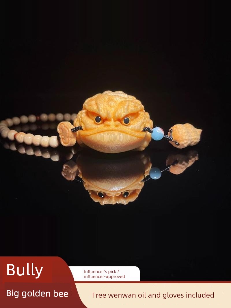 Influencer-Style Bamboo Root Carving, Solid Bamboo Carving of a Toad, Three-Legged Golden Toad Hand-Held Ornament, Jade Bamboo Hand-Held Ornament