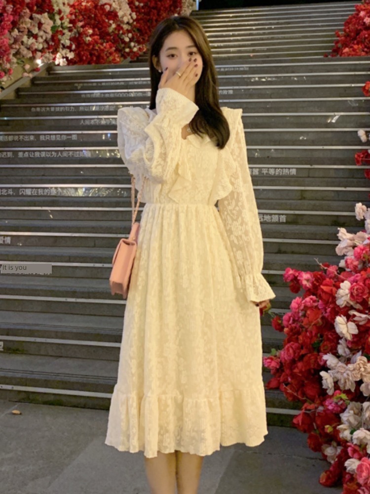 French Retro Plush thickening Lace Lay a foundation Dress female Autumn and winter temperament Inner lap Ruffles longuette little chap