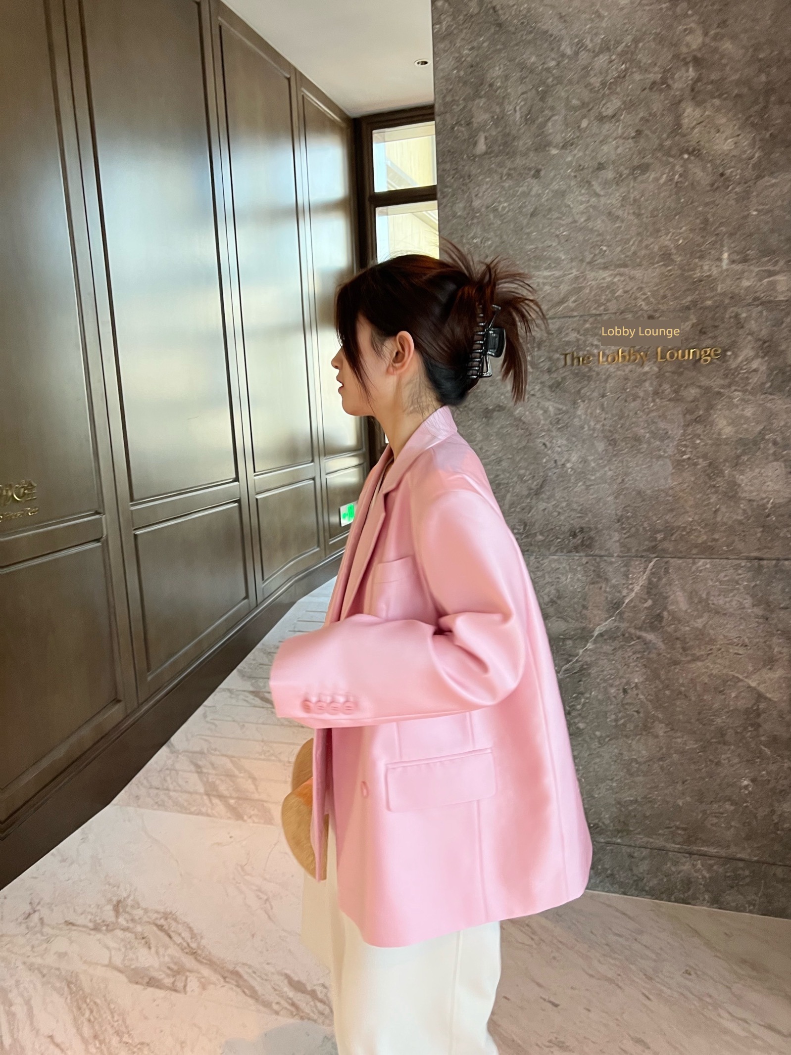 spring Pink easy Bright surface Silky texture suit