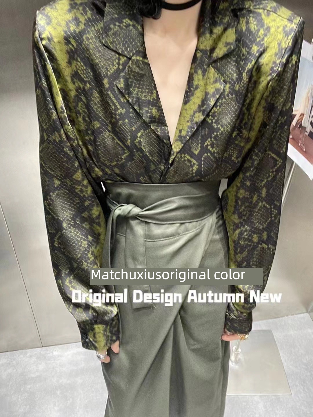 loose coat female leisure time serpentine printing shirt suit loose coat