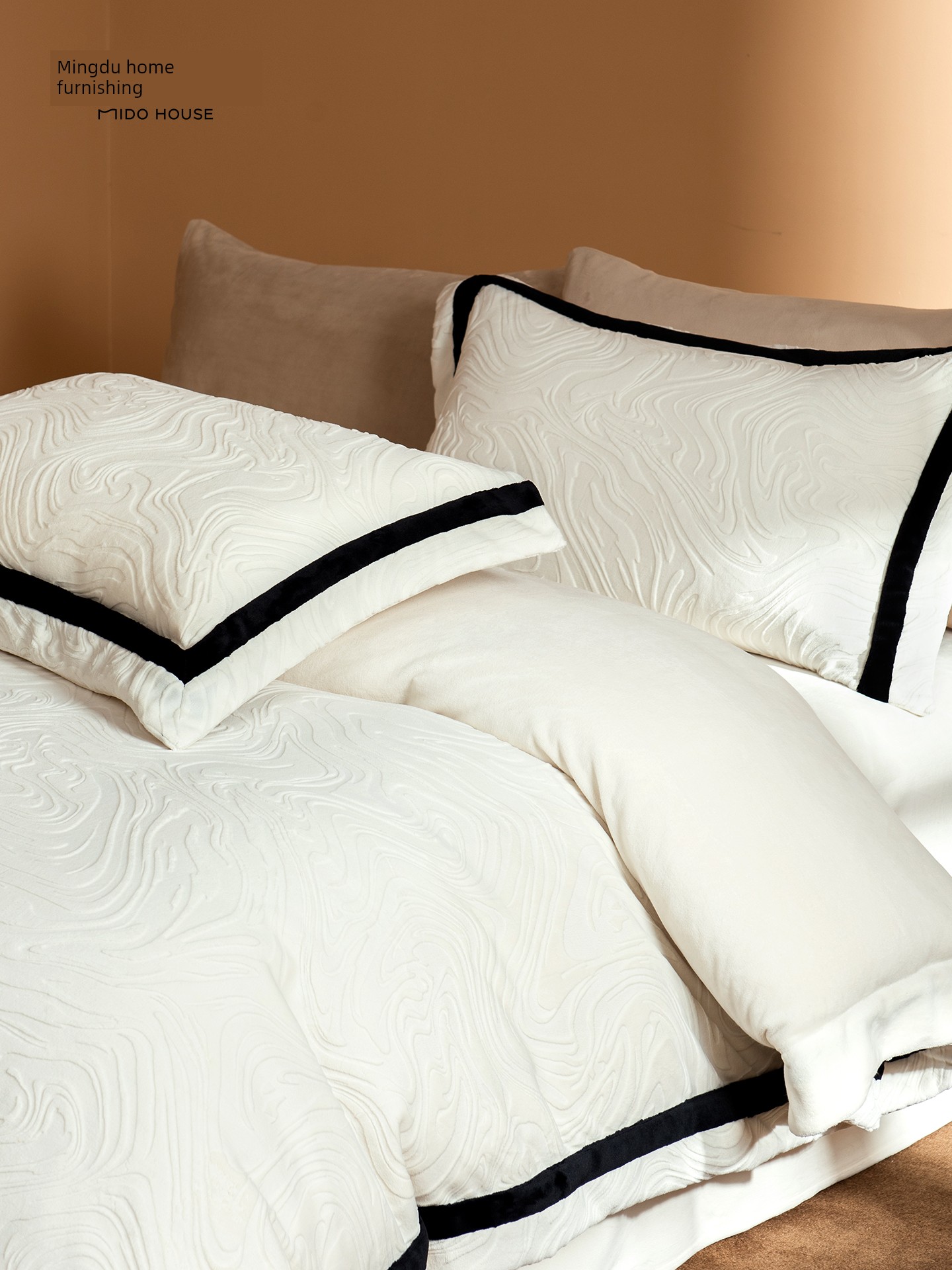 [Buy Now and Get a Free Quilt Insert] Mingdu Milk Velvet Four-Piece Bedding Set for Autumn and Winter, Thickened and Warm, with Water Wave Pattern