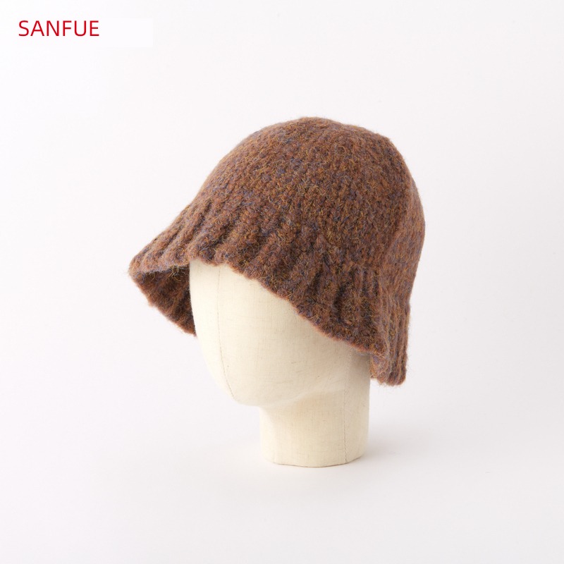 Sanfu Retro Jiahua knitting Easy to match Watermelon cap