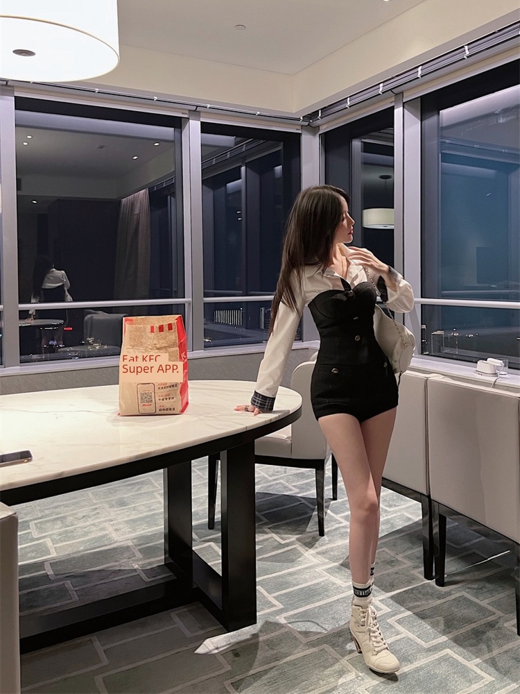 The bear house 【 hourglass daughter 】 High texture weave heavy industry undergarment covering the chest and abdomen X body  Significantly high Show thin Show leg length Jumpsuit