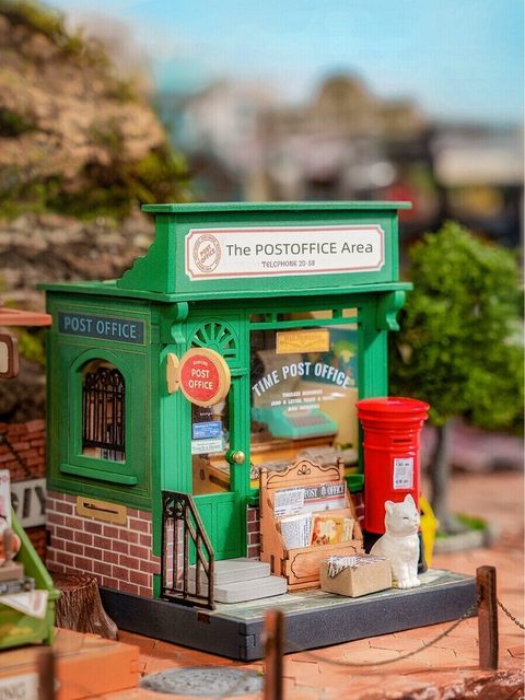 The seaside restaurant is miniaturely reduced in size and a small house. Diy wooden cottage. Handmade gifts. Artistic woman