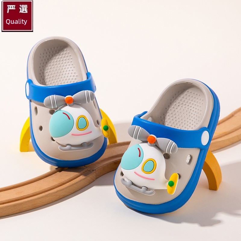 Japanese Imported Children's Clogs New Model Cartoon Summer Indoor Outdoor Non-Slip Slippers for Boys and Girls