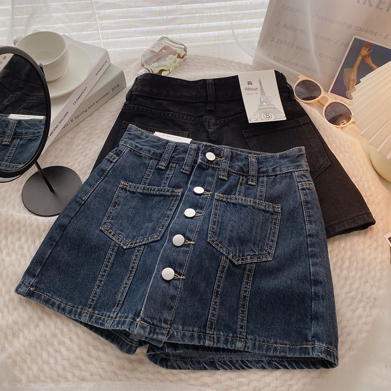 2022 The new Minority A word High waist Denim shorts
