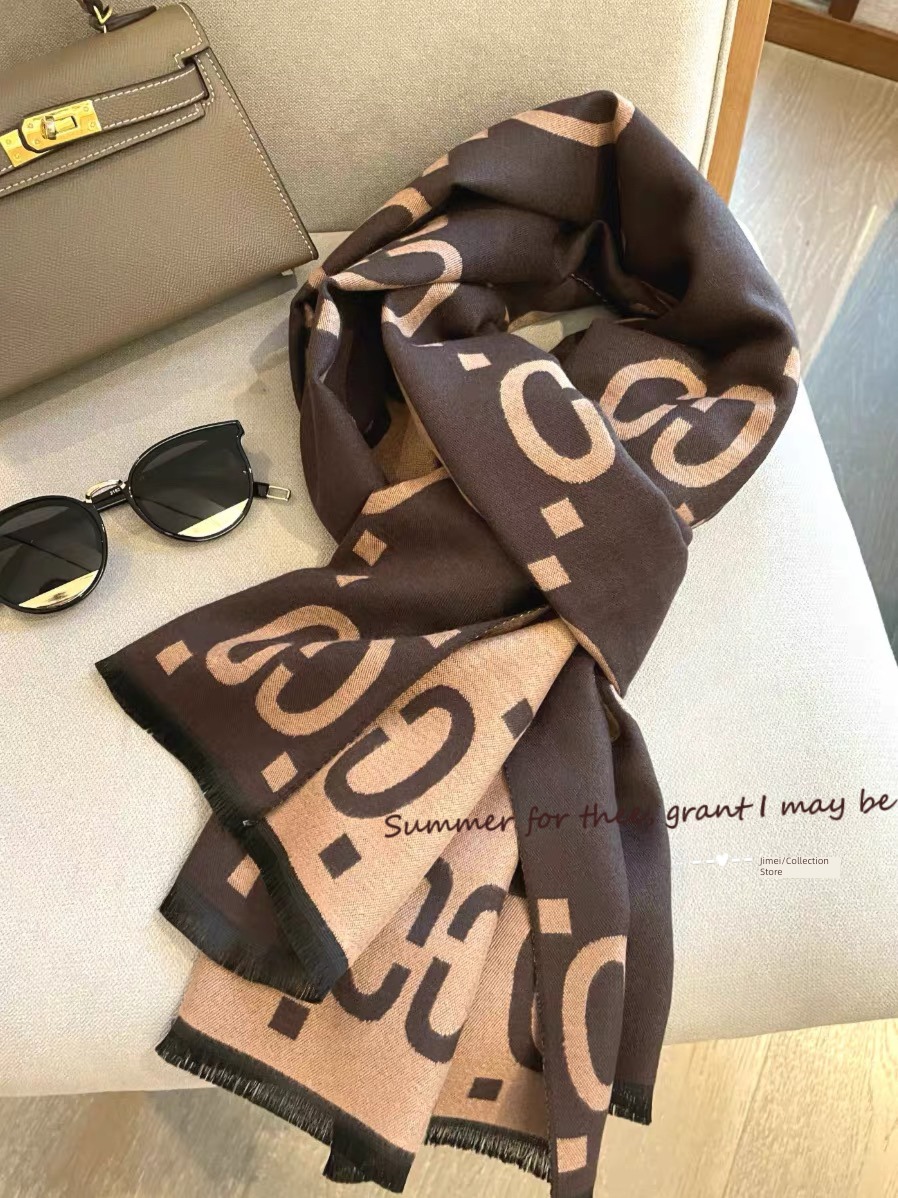 Internet celebrity female winter Versatile brown Advanced sense scarf