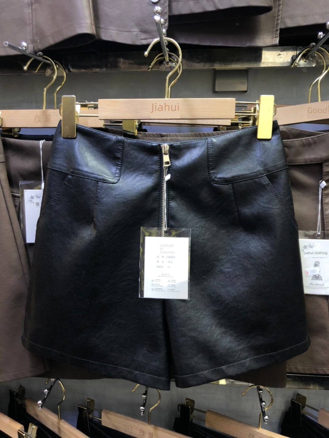 European and American fashion easy A word Broad leg Thin skin shorts