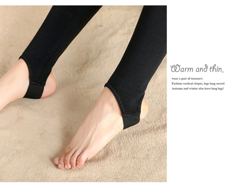 ma'am pure cotton Self-cultivation Show thin Step on one's feet Plush Leggings
