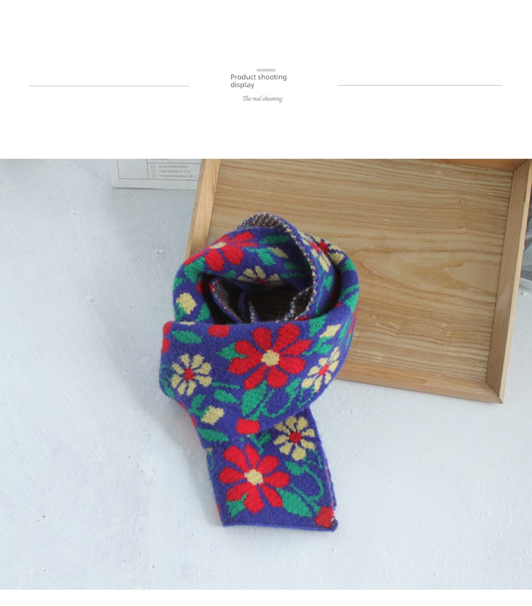 ins Retro jacquard weave Autumn and winter Color contrast Eye catching female scarf