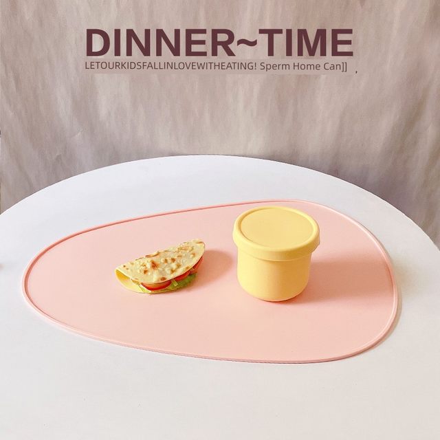 Students' simple oval water droplet silicone breakfast mat home heat insulation and anti-scalding baby Western restaurant European-style placemat