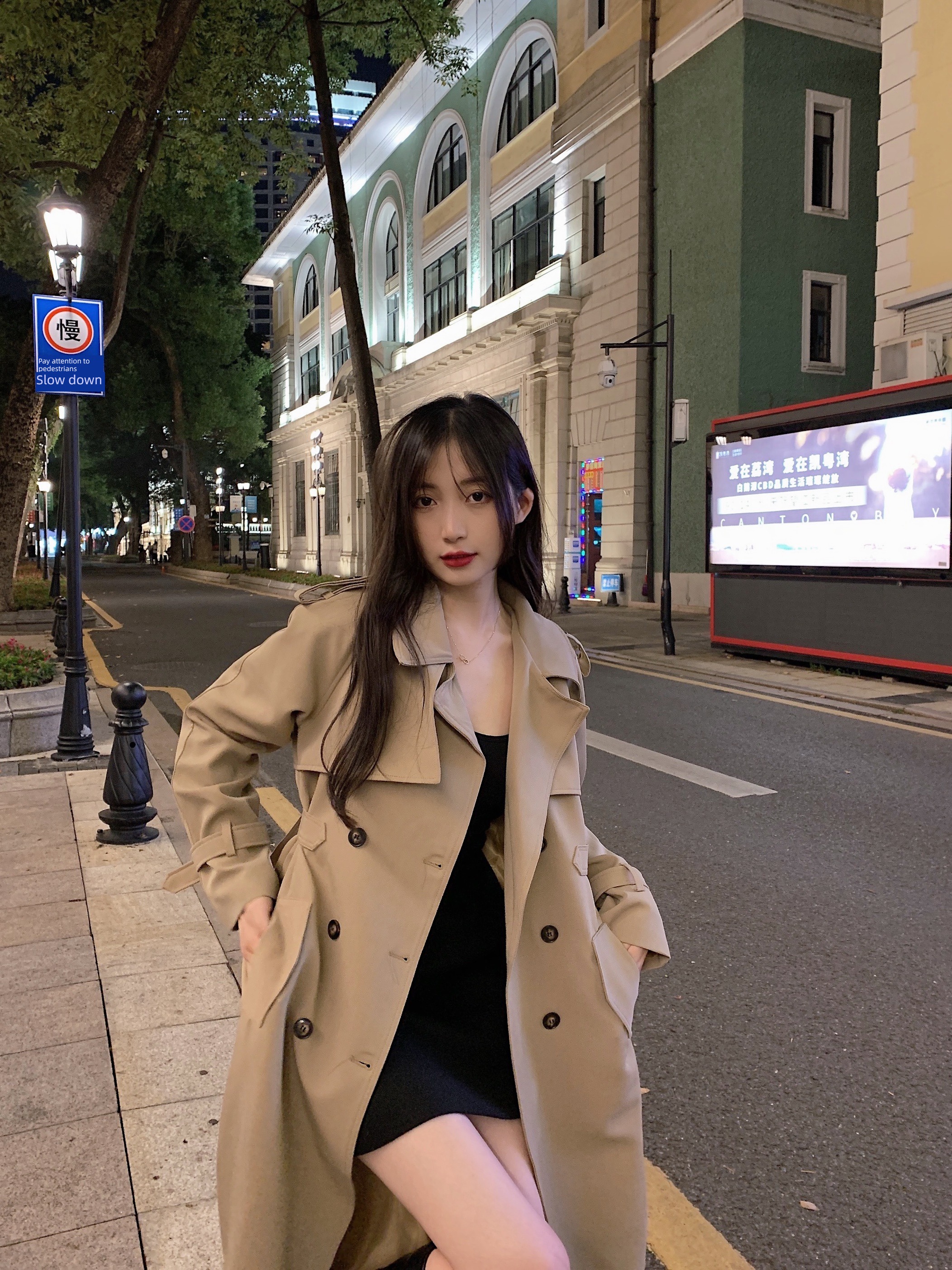 loose coat female Fat mm Medium and long term leisure time Windbreaker loose coat