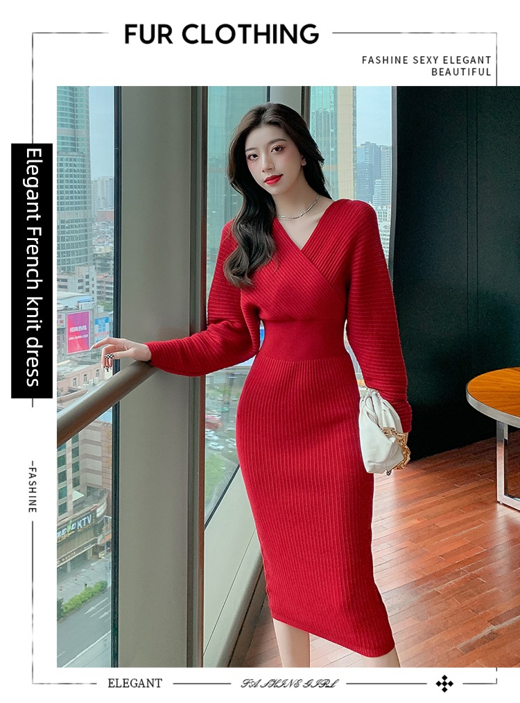 spring and autumn Self-cultivation V-neck gules Show thin Buttocks Knitted skirt