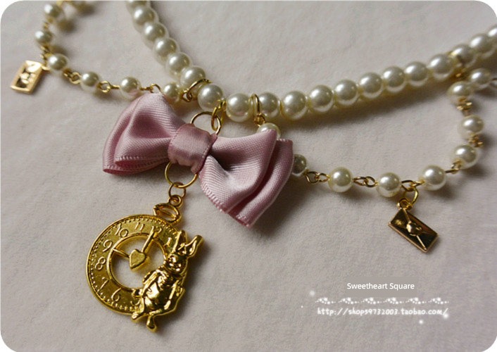 Alice rabbit sir Pearl Necklace bow