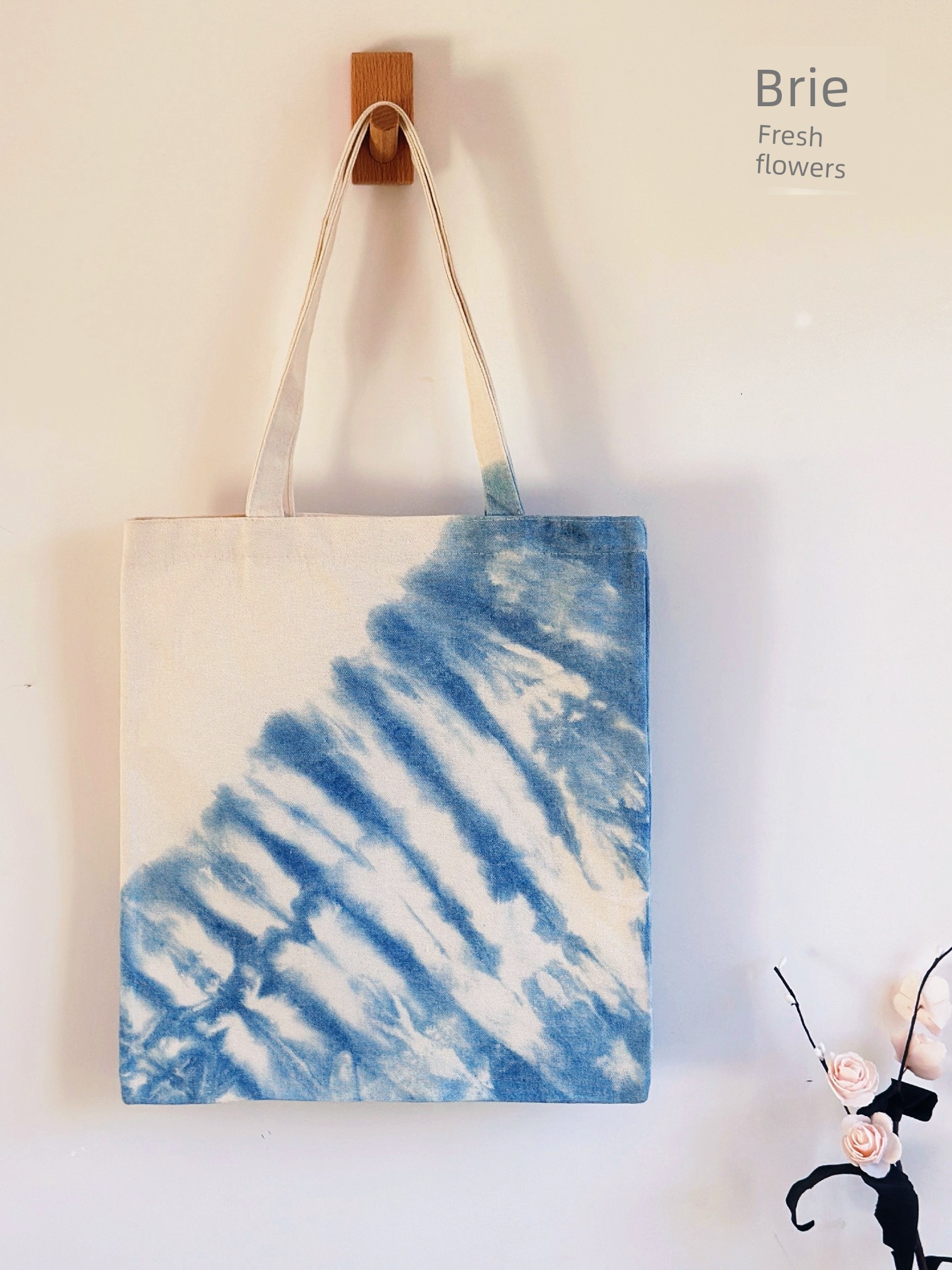Handmade Tie-Dye Canvas Tote Bag, Ins-Style Niche Gradient Large-Capacity Women's DIY Commuter Work Handbag