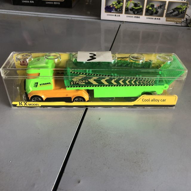 Cool alloy simulation trailer with display box Small car RV semi-trailer toy car model Children's boy gift