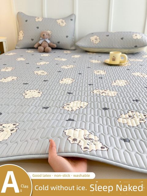 Summer latex mat three-piece set sheet ice silk mattress machine wash student dormitory single soft mattress household