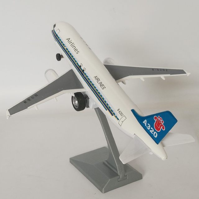 Boeing 787 Airbus 320 alloy aircraft model civil aviation passenger aircraft voice bracket ornament metal aircraft toys