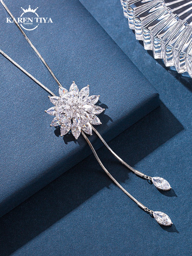 Ice flower high-end atmosphere Pendant female Autumn and winter sweater chain