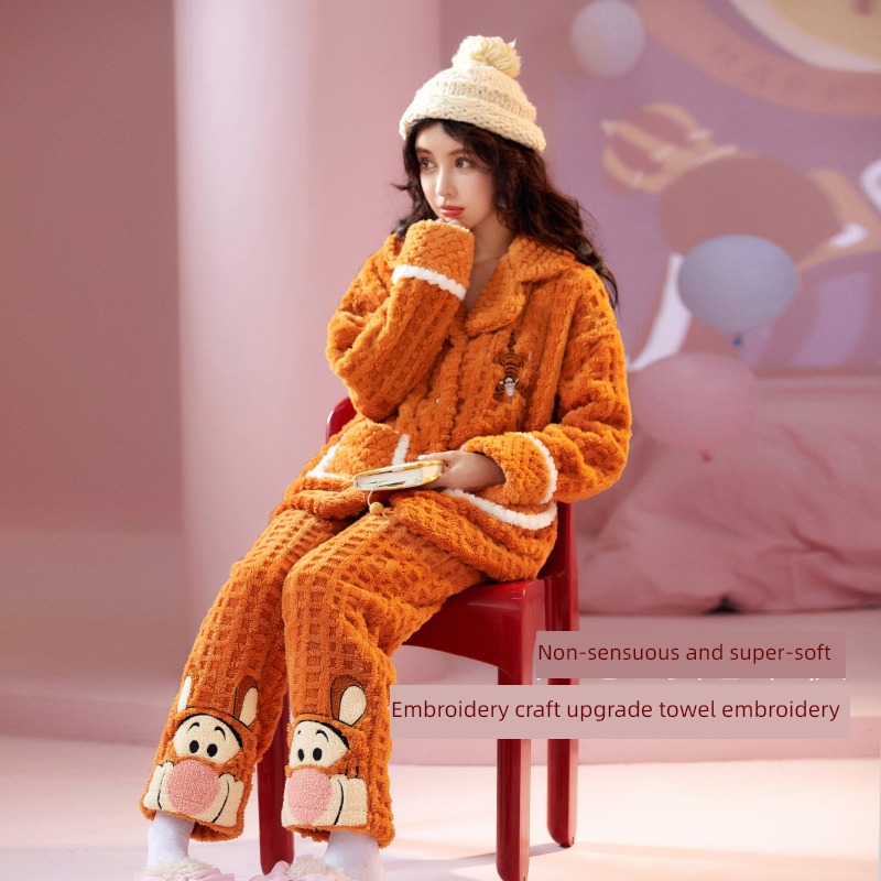 Palace Butterfly tigger  Coral velvet ma'am Thickened section pajamas