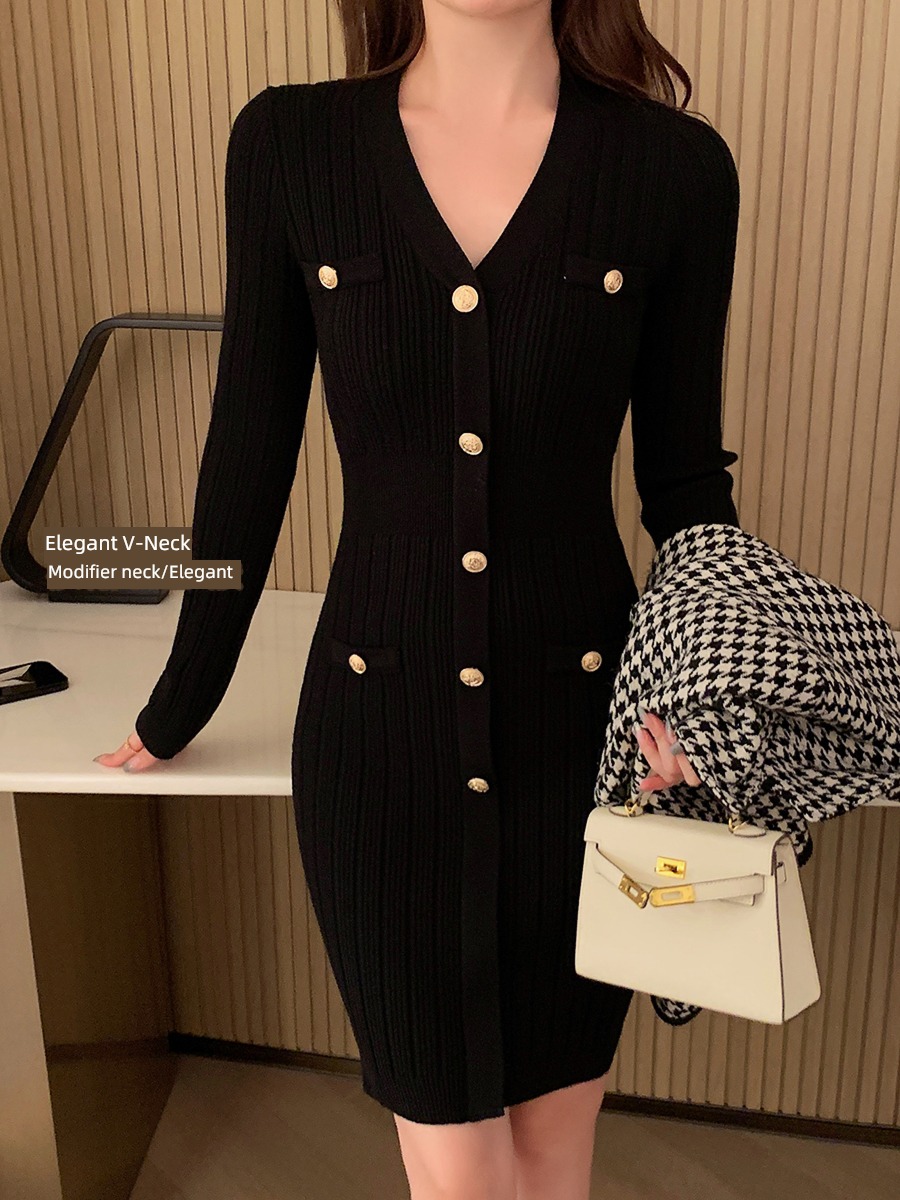 Island song lady black Autumn and winter Self-cultivation knitting Dress