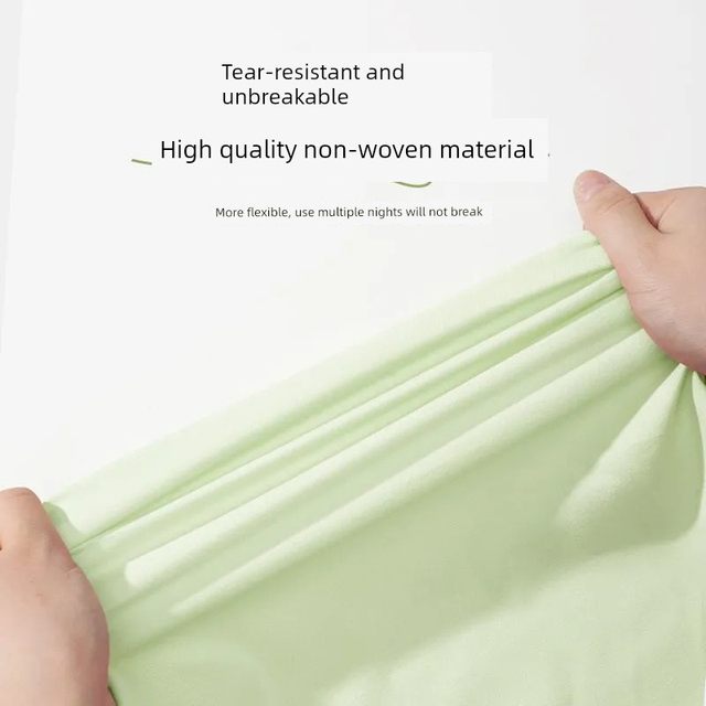 Disposable pillowcase independent packaging pillow turban is dirty and sterile travel business trip hotel thickened large bed sheet artifact
