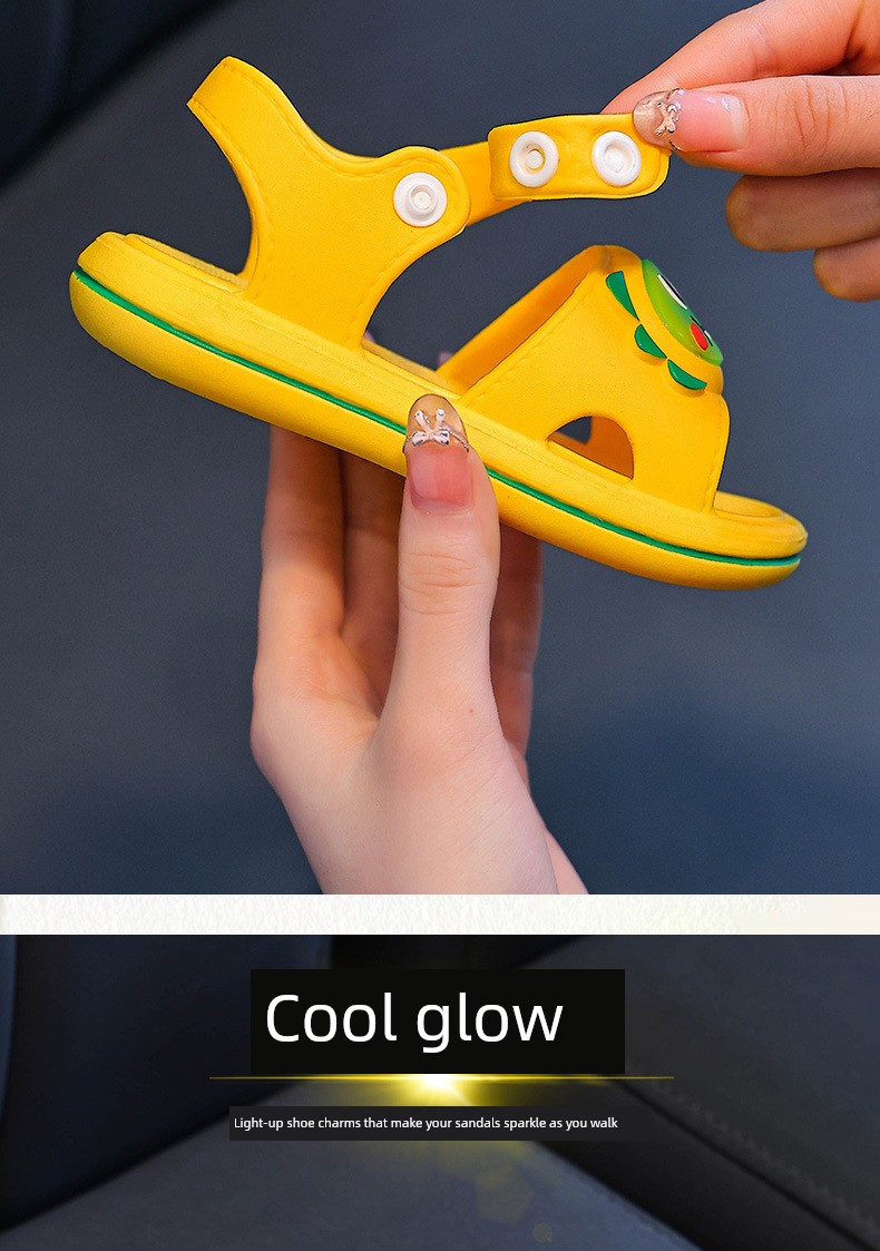 Children's Sandals Summer New Style Cartoon Lightweight Cute Non-Slip Soft-Soled Indoor Baby Beach Sandals for Boys and Girls — 4