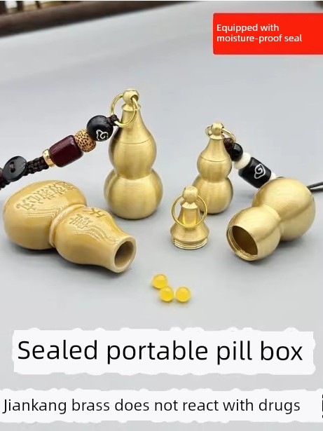Carry a Small Bottle of Nitroglycerin Quick-Acting Heart-Relief Pills with You, Portable Pendant Keychain Neck Pendant